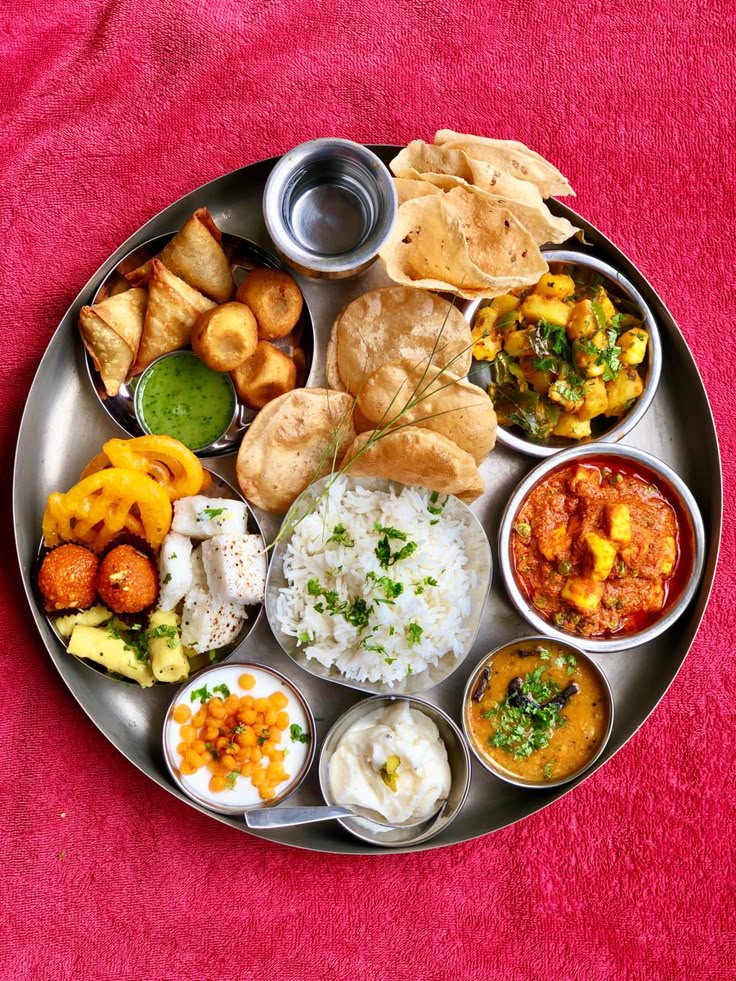 Gujarati punjabi thali